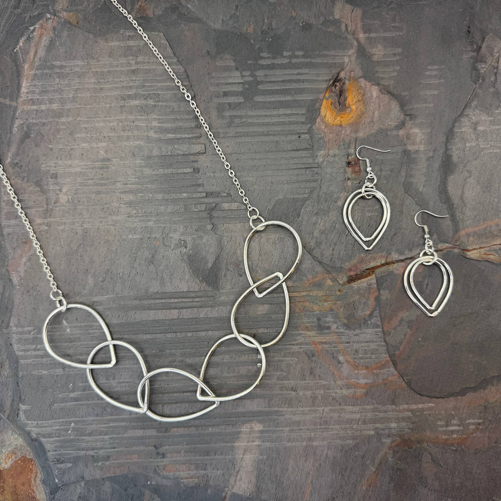 Handcrafted Interlocking Infinity Loops Silver Necklace