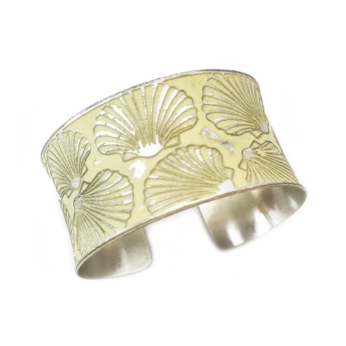 Handcrafted Pale Yellow Scallop Shell Patina Bracelet