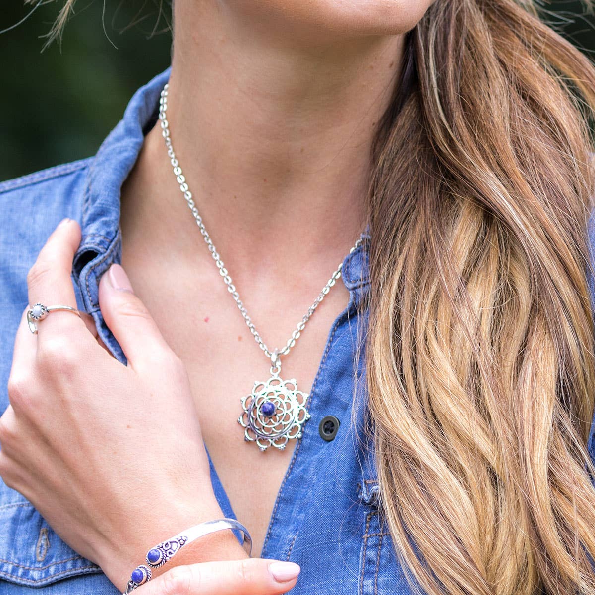 Tanvi Collection Necklace - Silver Scallops with Lapis