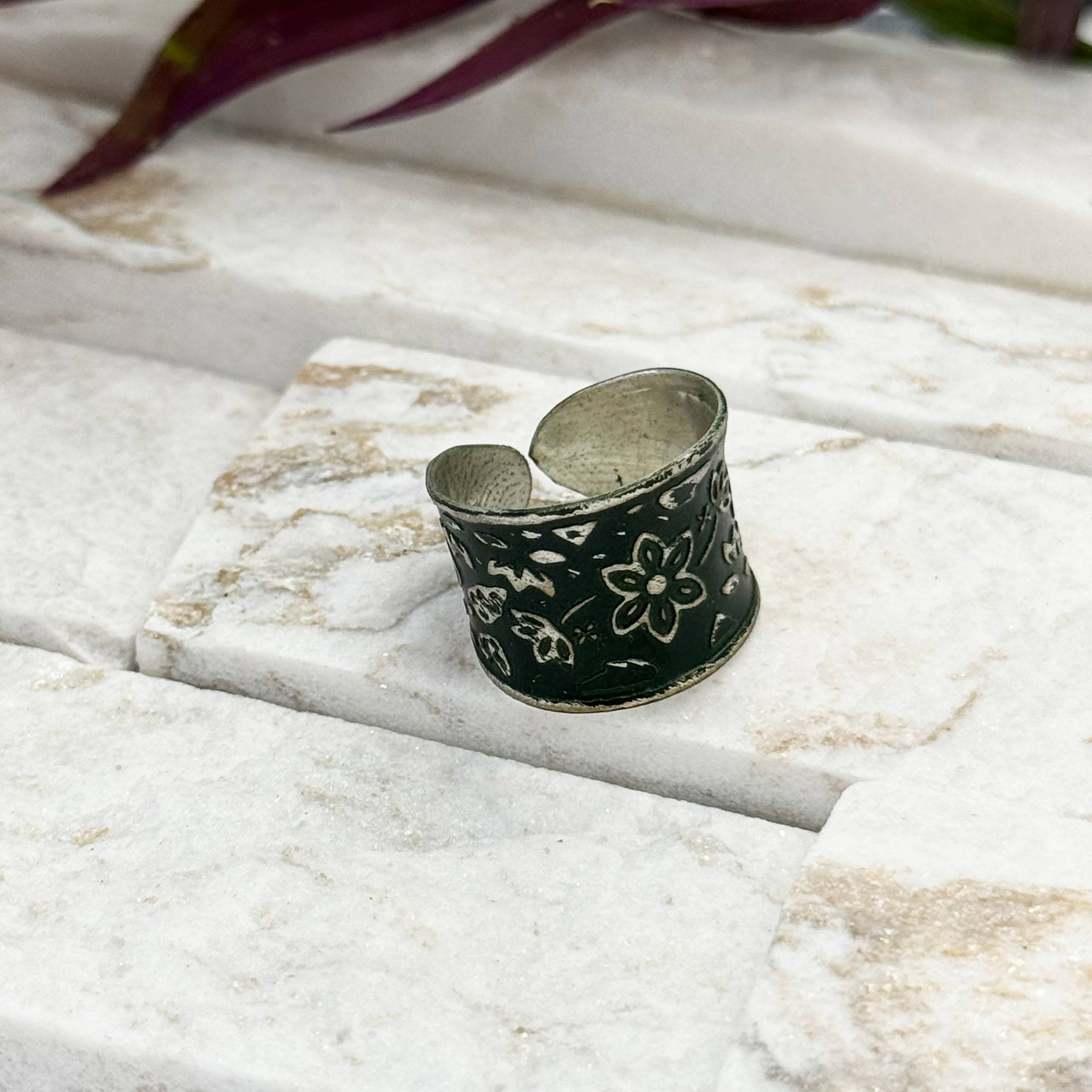 Handcrafted Silver Patina Black Vine Ring