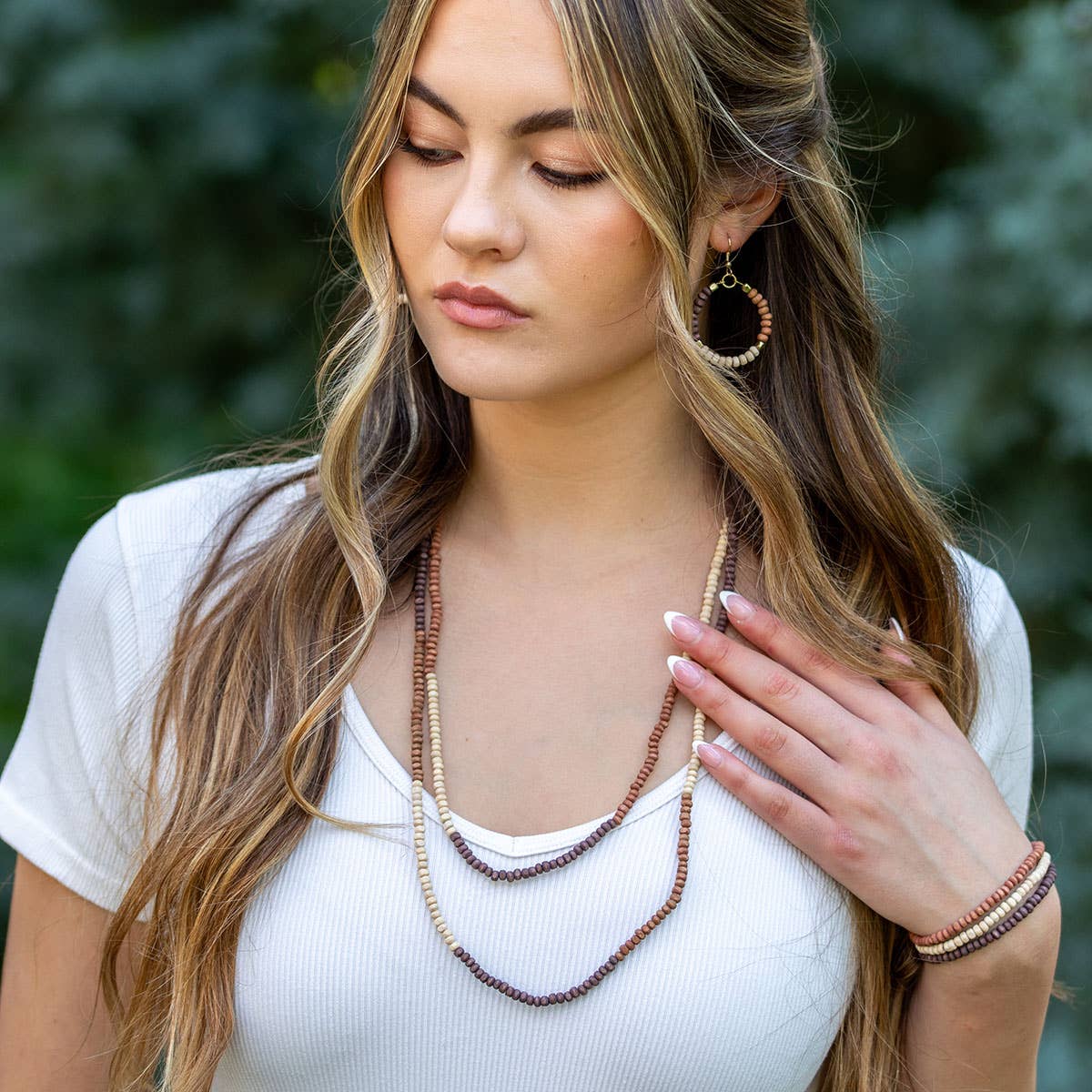 Prismatic Hues Necklace - Espresso, Brown, White