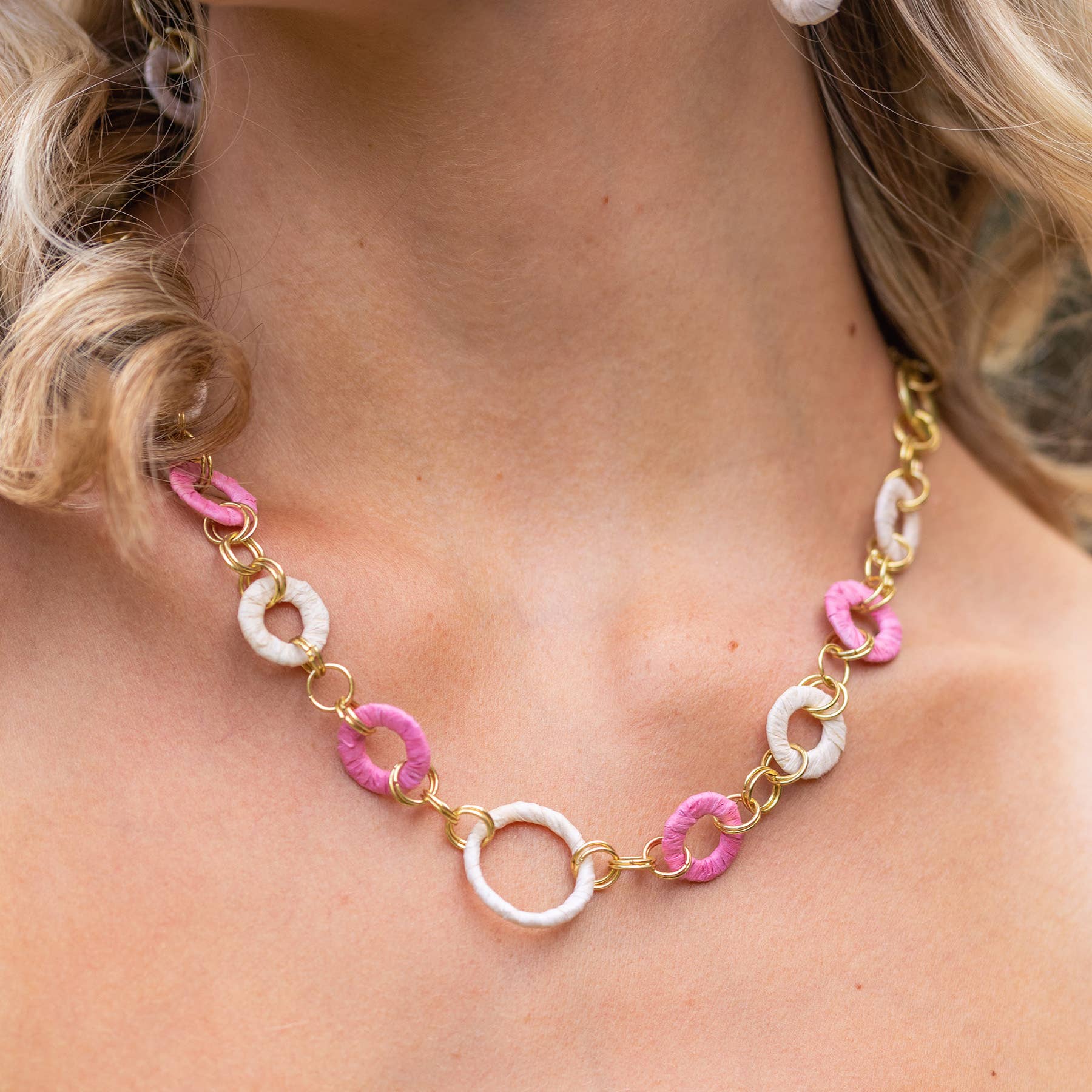 Sachi Raffia Rings Necklace - Pink and Cream Small Rings
