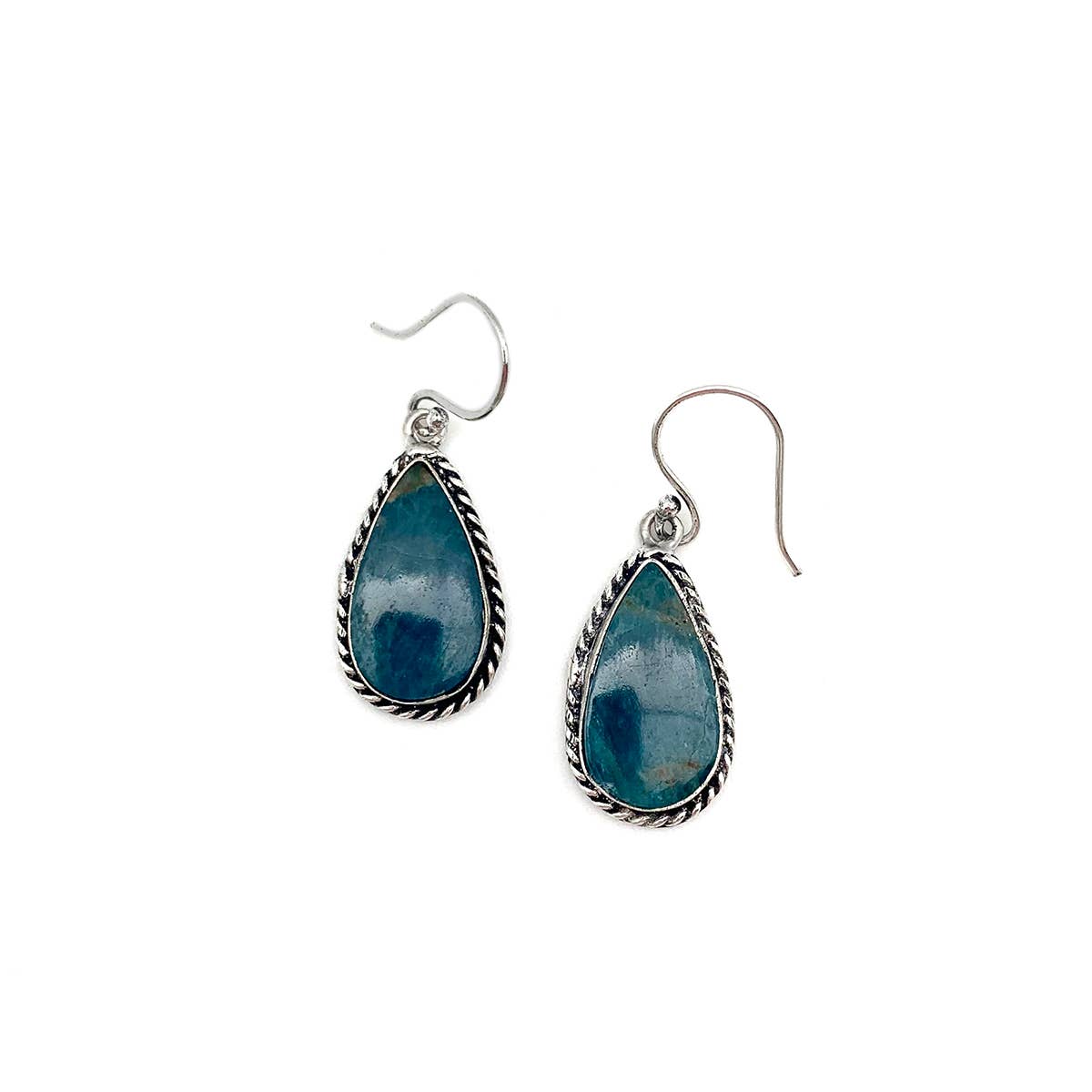 Handcrafted Kashi Semiprecious Stone Earrings - Apatite