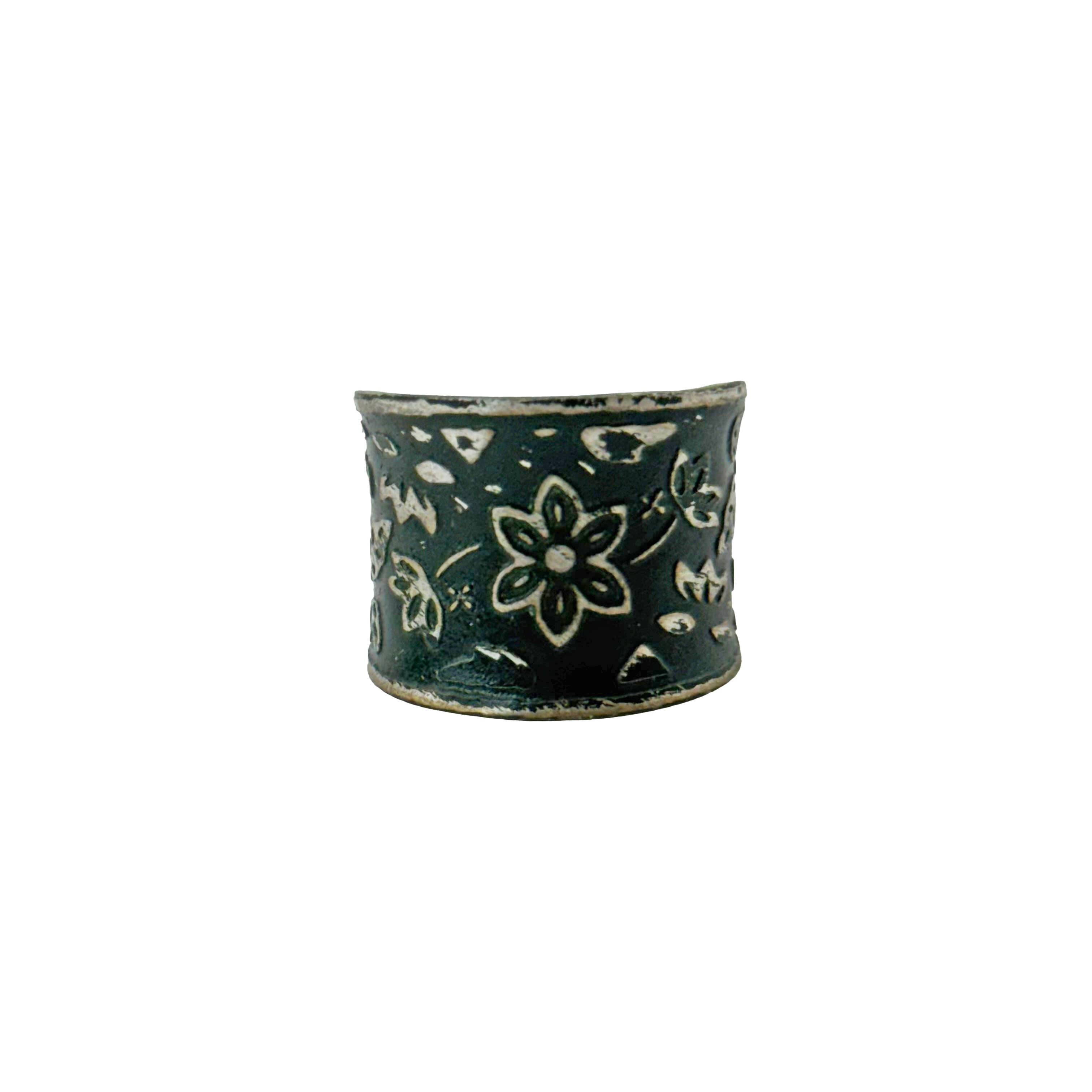 Handcrafted Silver Patina Black Vine Ring