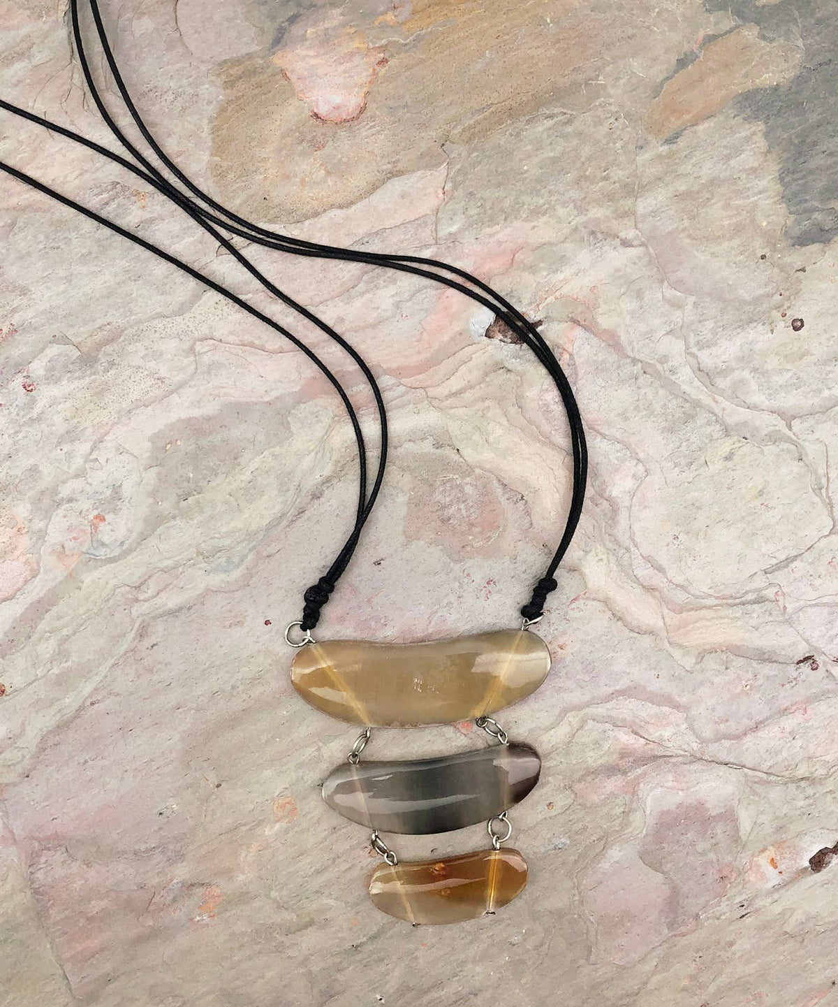 Omala Necklace - 3 Stacked Ovals