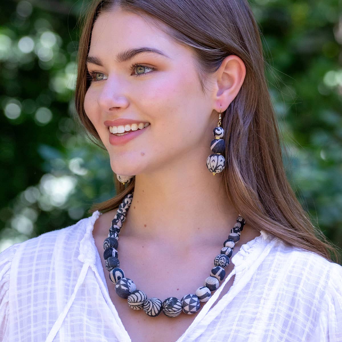 Aasha Cascade Monochrome Beaded & Handcrafted Necklace