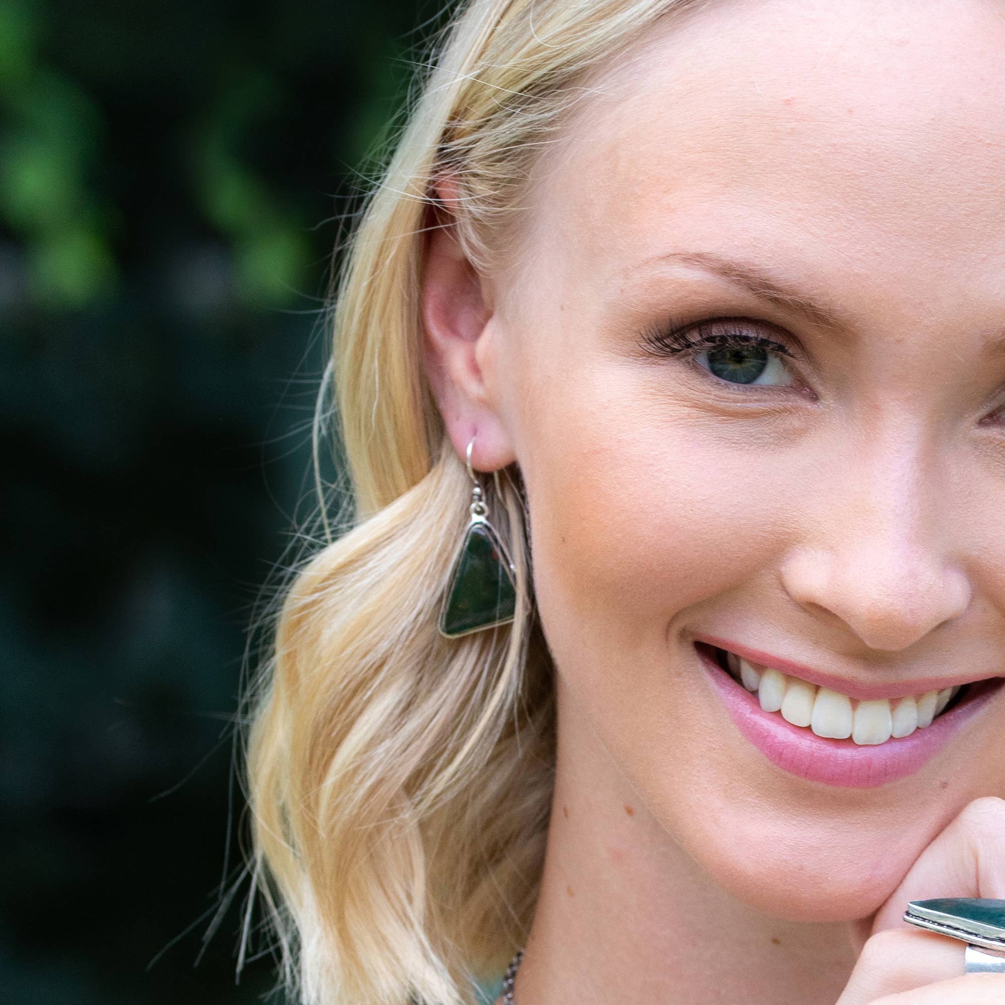 Handcrafted Kashi Semiprecious Stone Earrings - Blood Stone