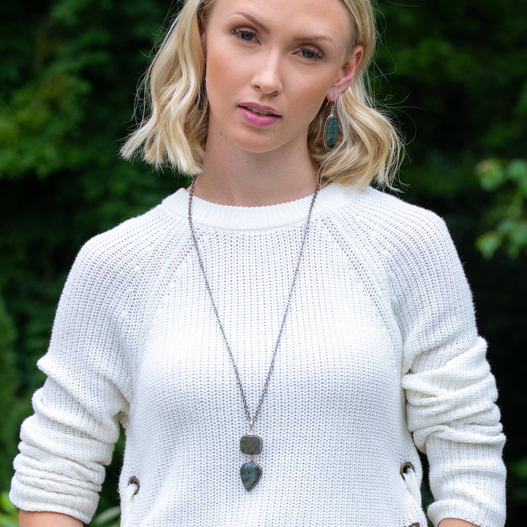 Handcrafted Semiprecious Stone Necklace - Labradorite