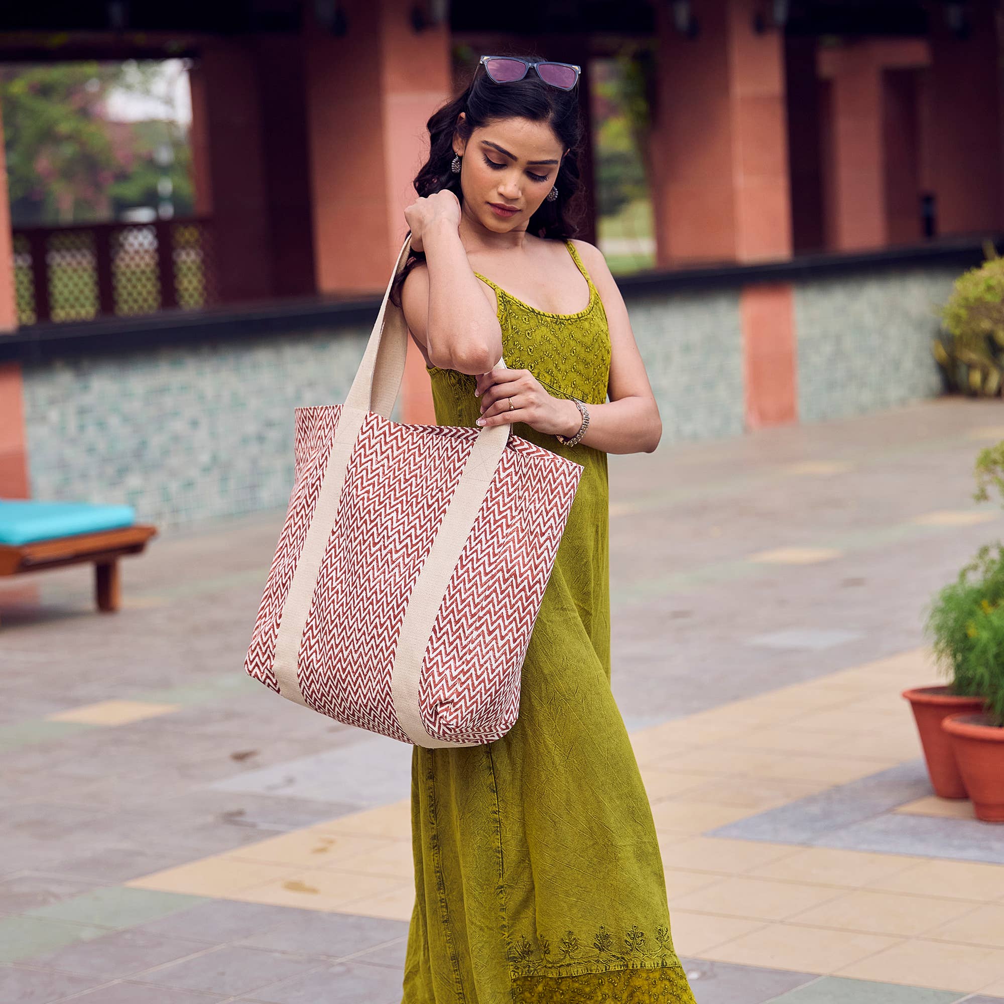 Block Printed Canvas Tote - Rust Chevron
