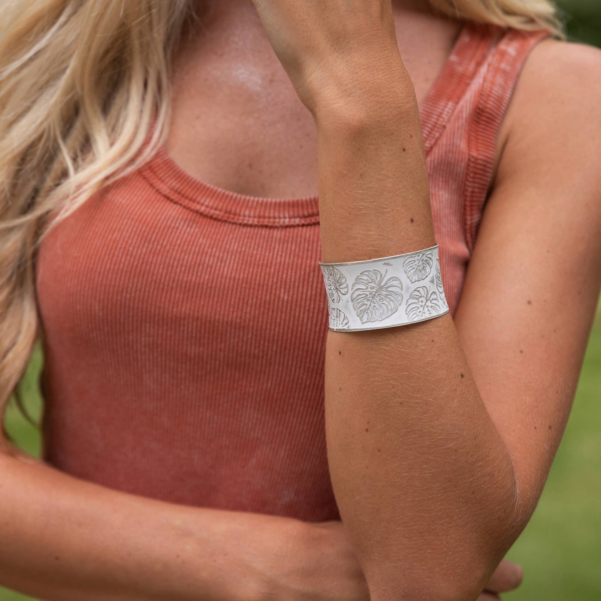 Handcrafted White Monstera Leaf Patina Bracelet