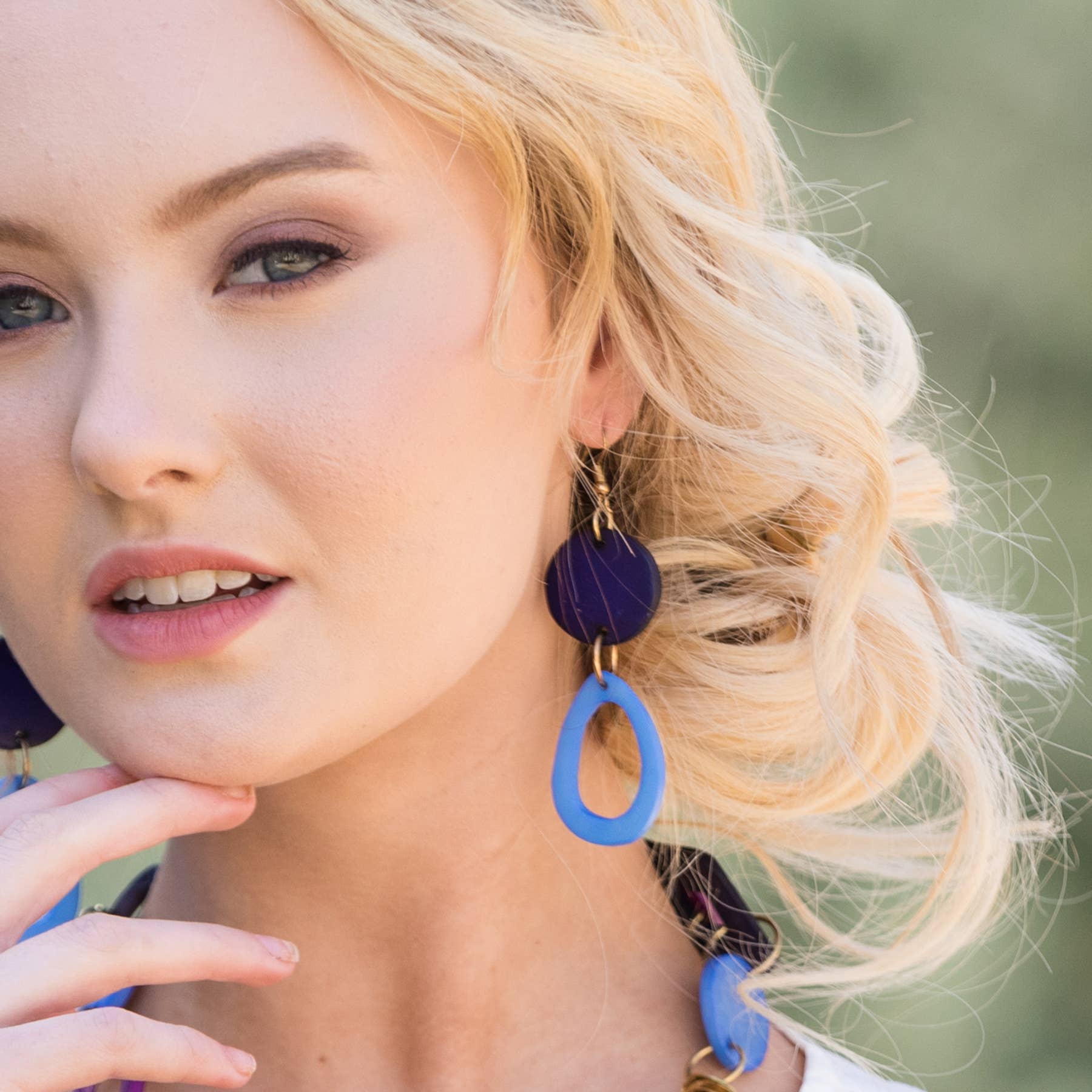 Omala Heliotrope Collection Earrings - Disc and Oval Beads