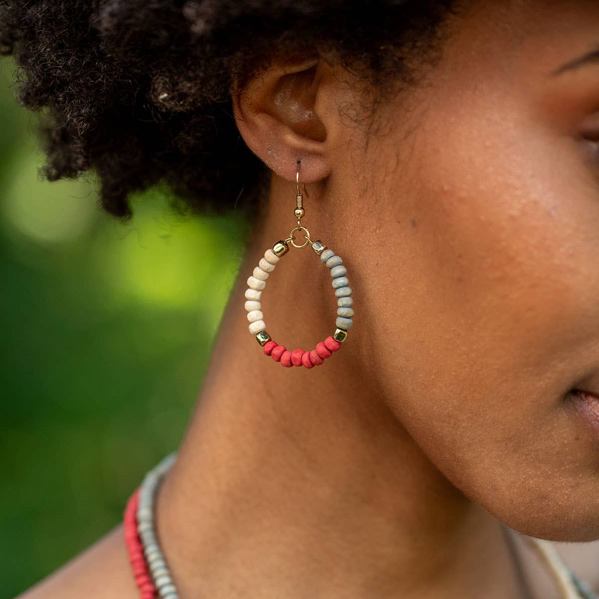 Prismatic Hues Hoop Earrings - Gray, Crimson, White