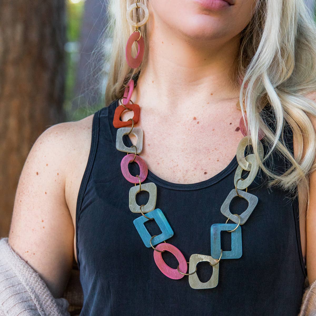 Omala Autumn Neutrals Collection Necklace - Large Links