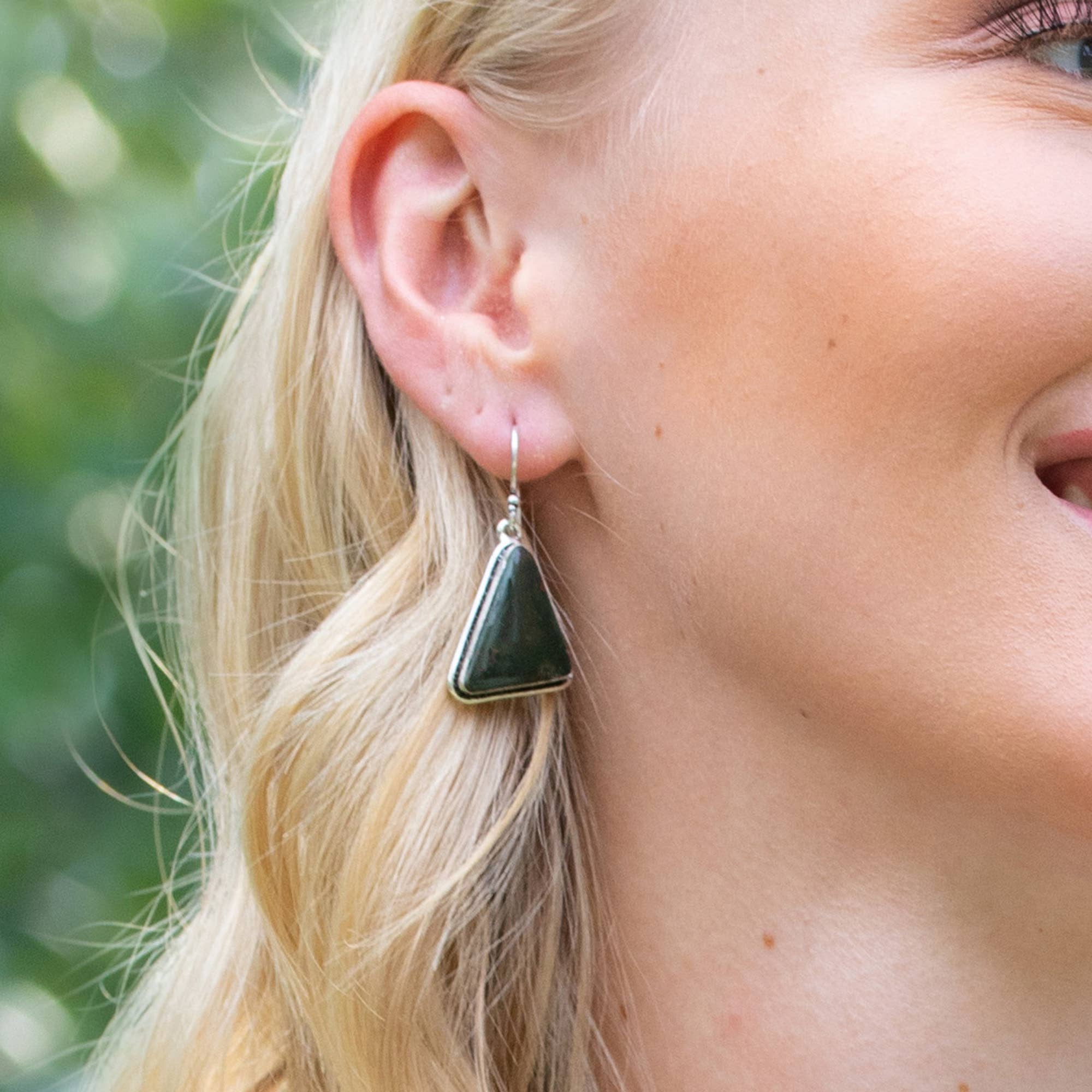 Handcrafted Kashi Semiprecious Stone Earrings - Blood Stone