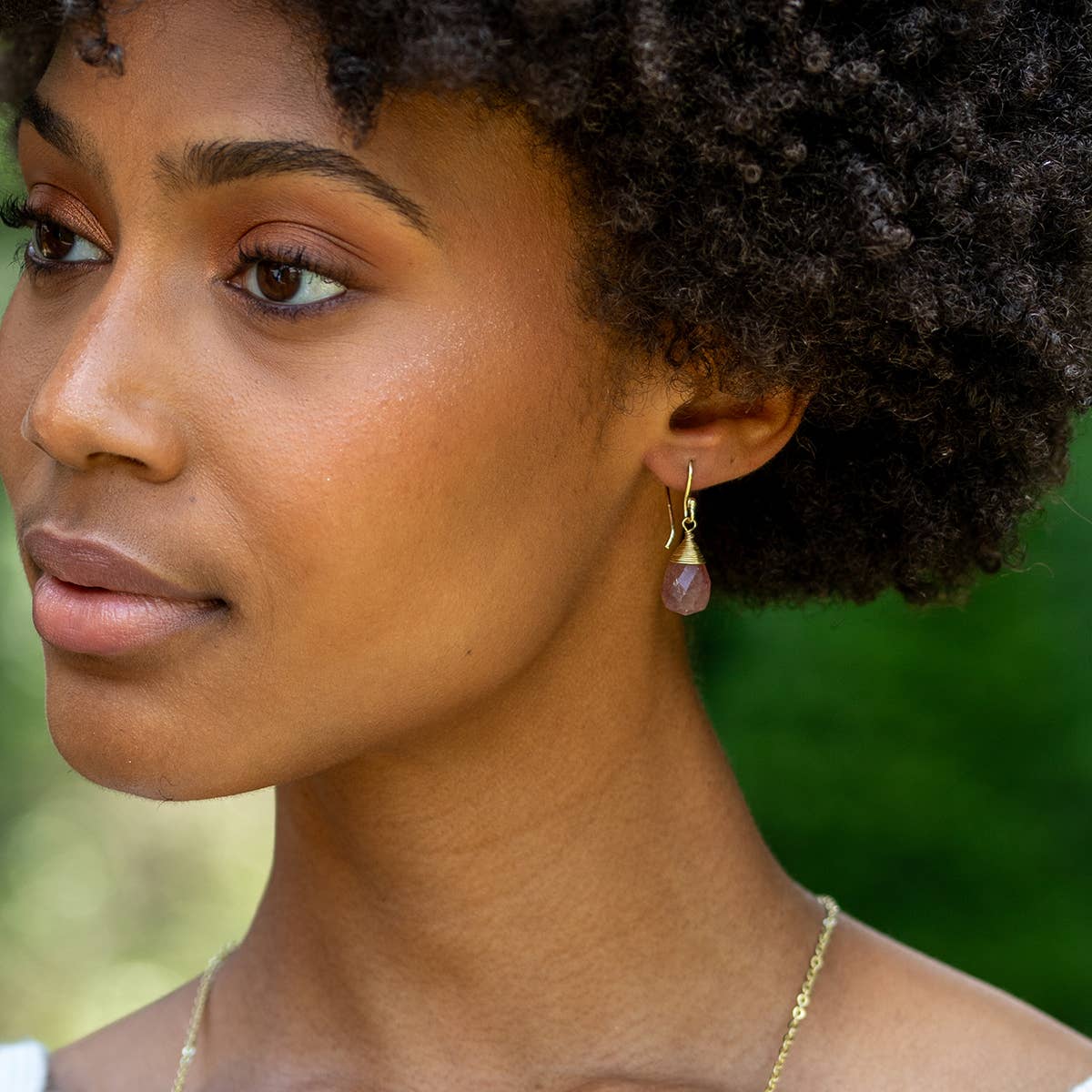 Gold-Plated Strawberry Quartz Teardrop Earrings