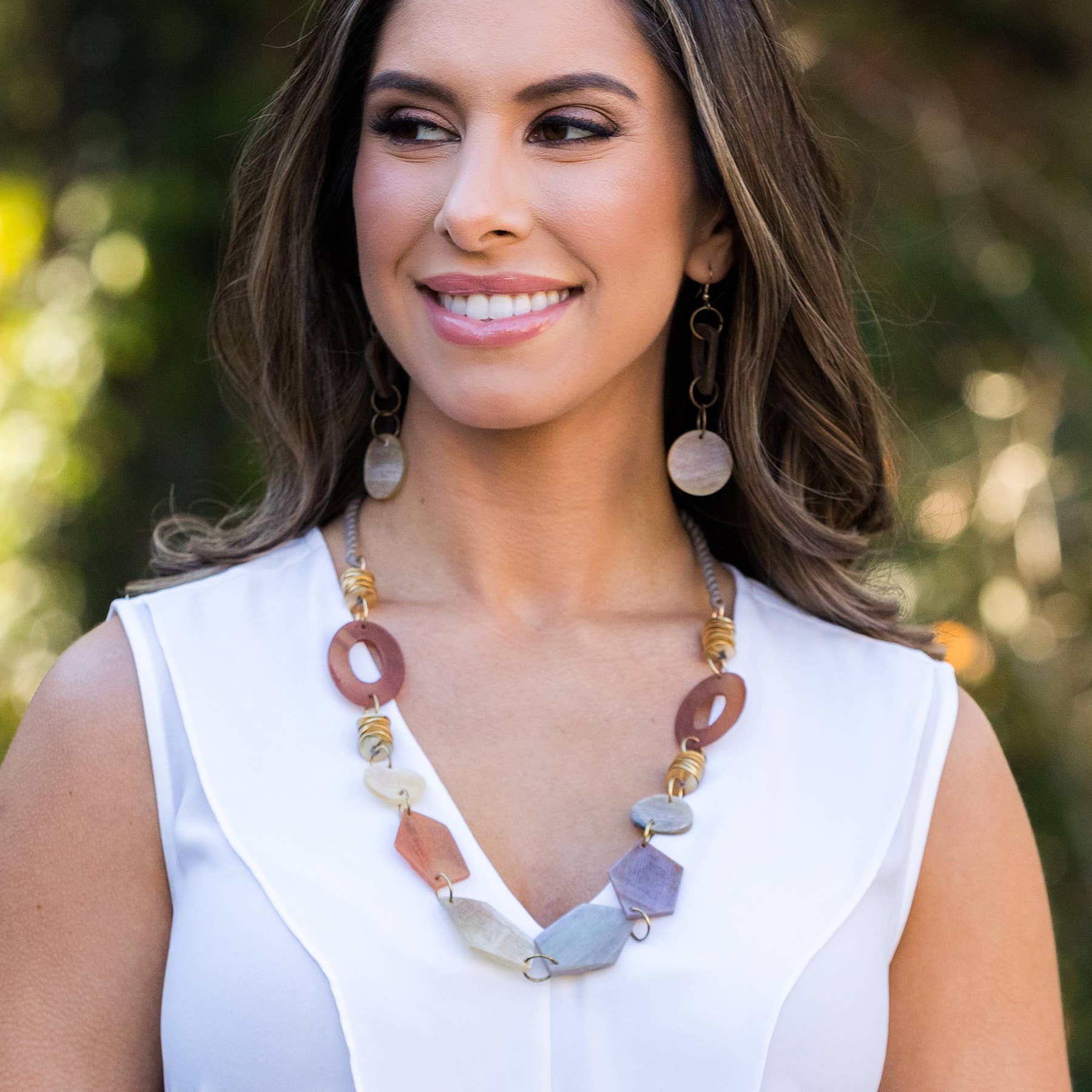 Omala Natural Beige Collection Necklace - Abstract Shapes