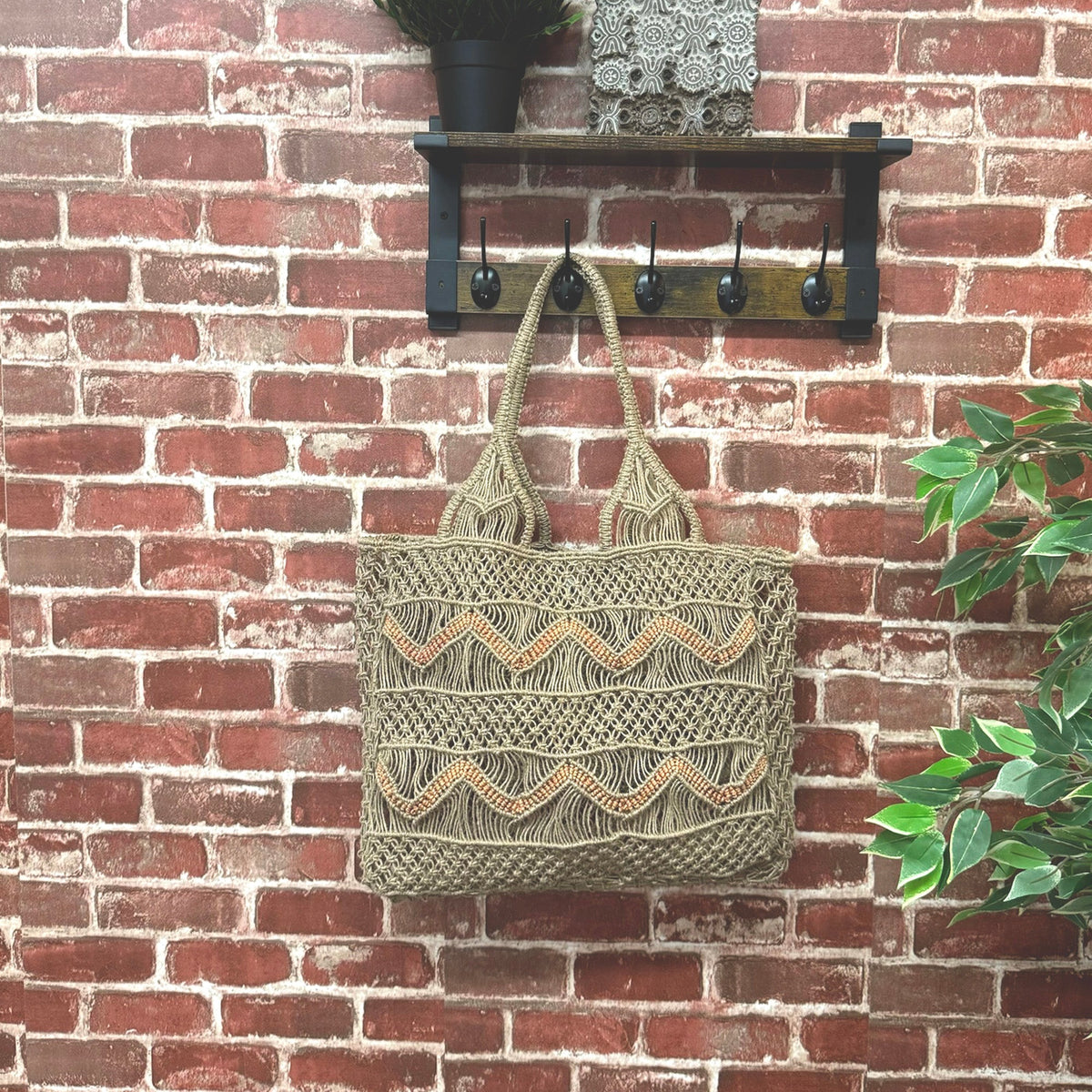 Leona Chevron Woven Jute Beach Bags - Coral