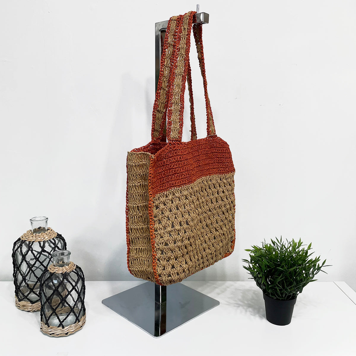 Mirasol Woven Jute Shoulder Bag - Coral
