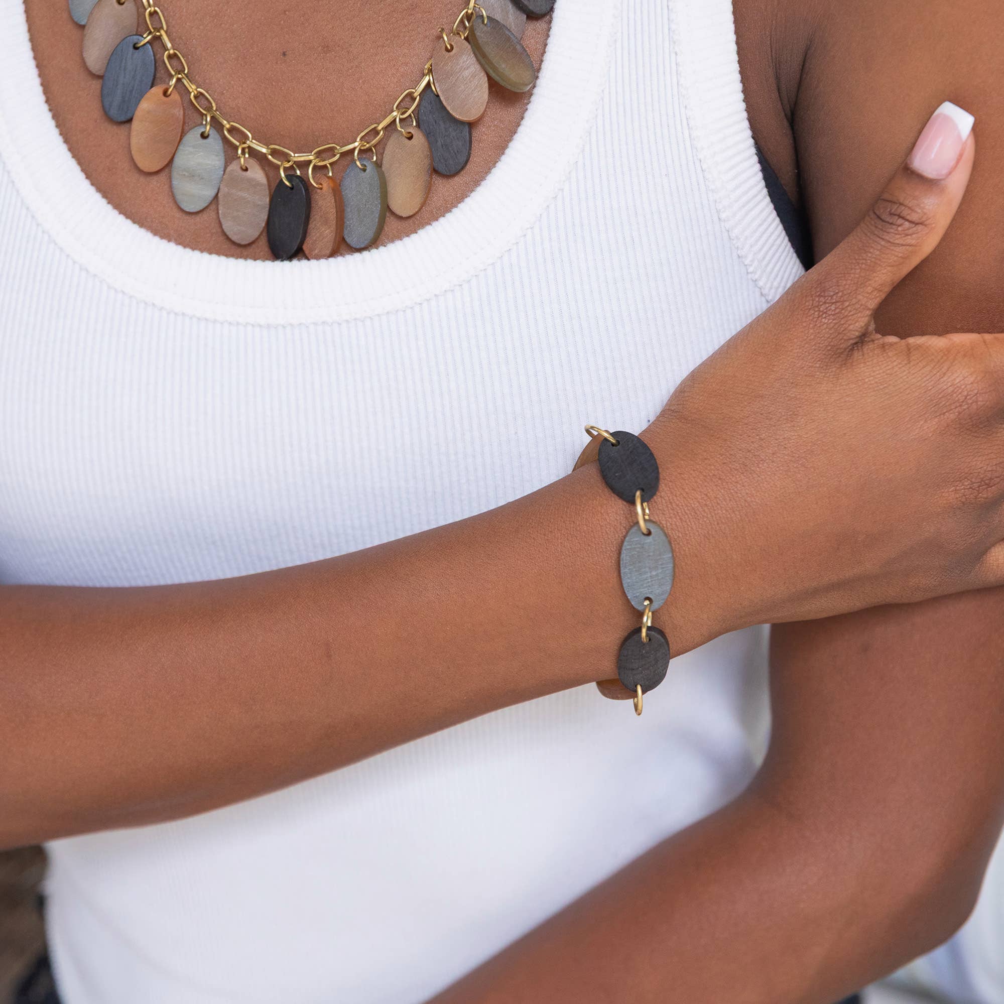 Omala Autumn Neutrals Bracelet - Oval Link Earth