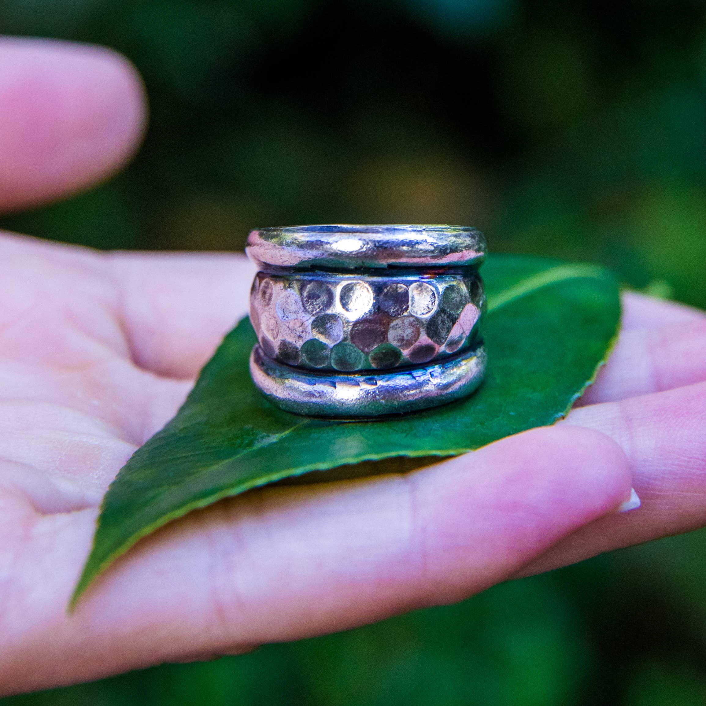 Kashi Raised Edges Embossed Ring