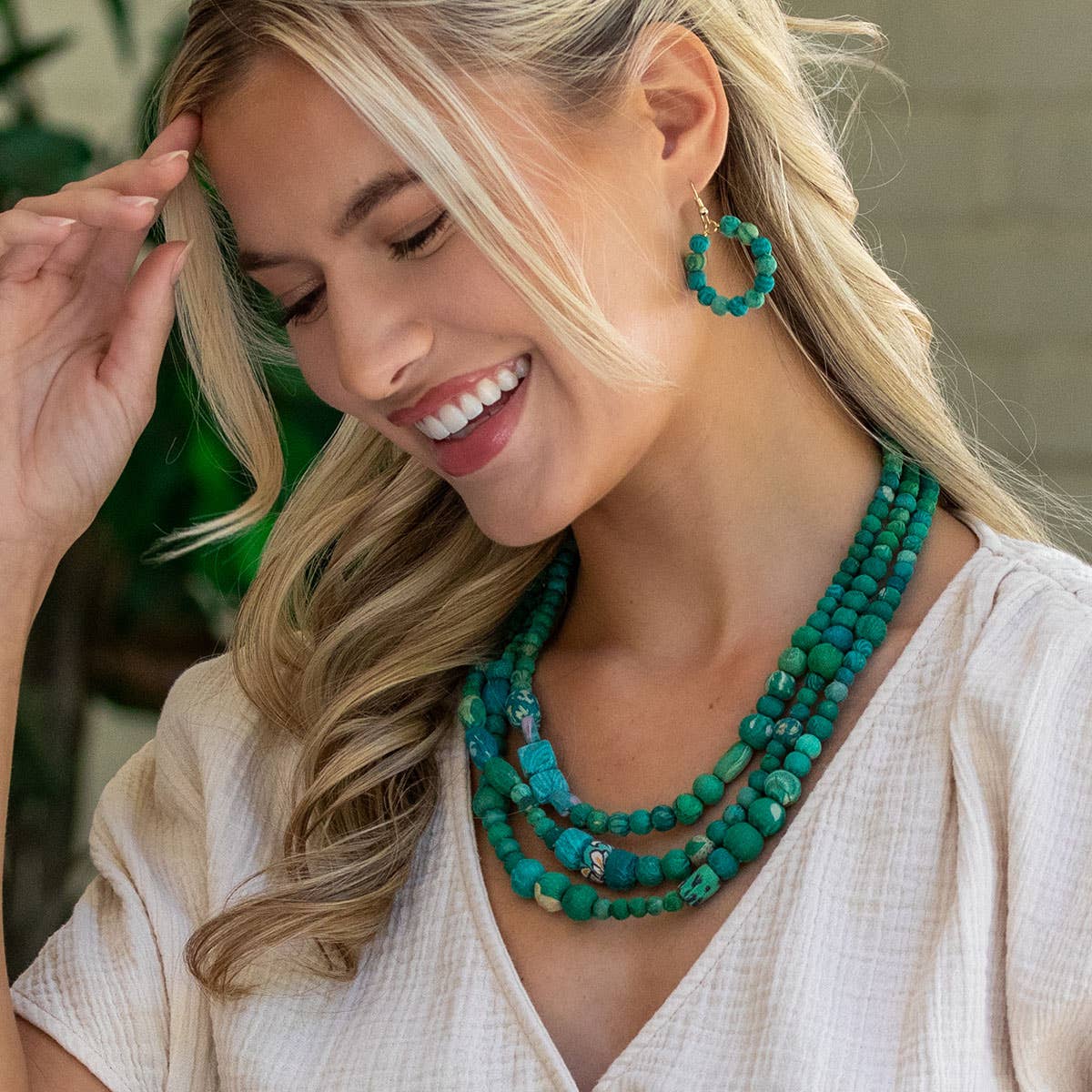 Aasha Trinity Seagrass Layered Kantha Layered Necklace