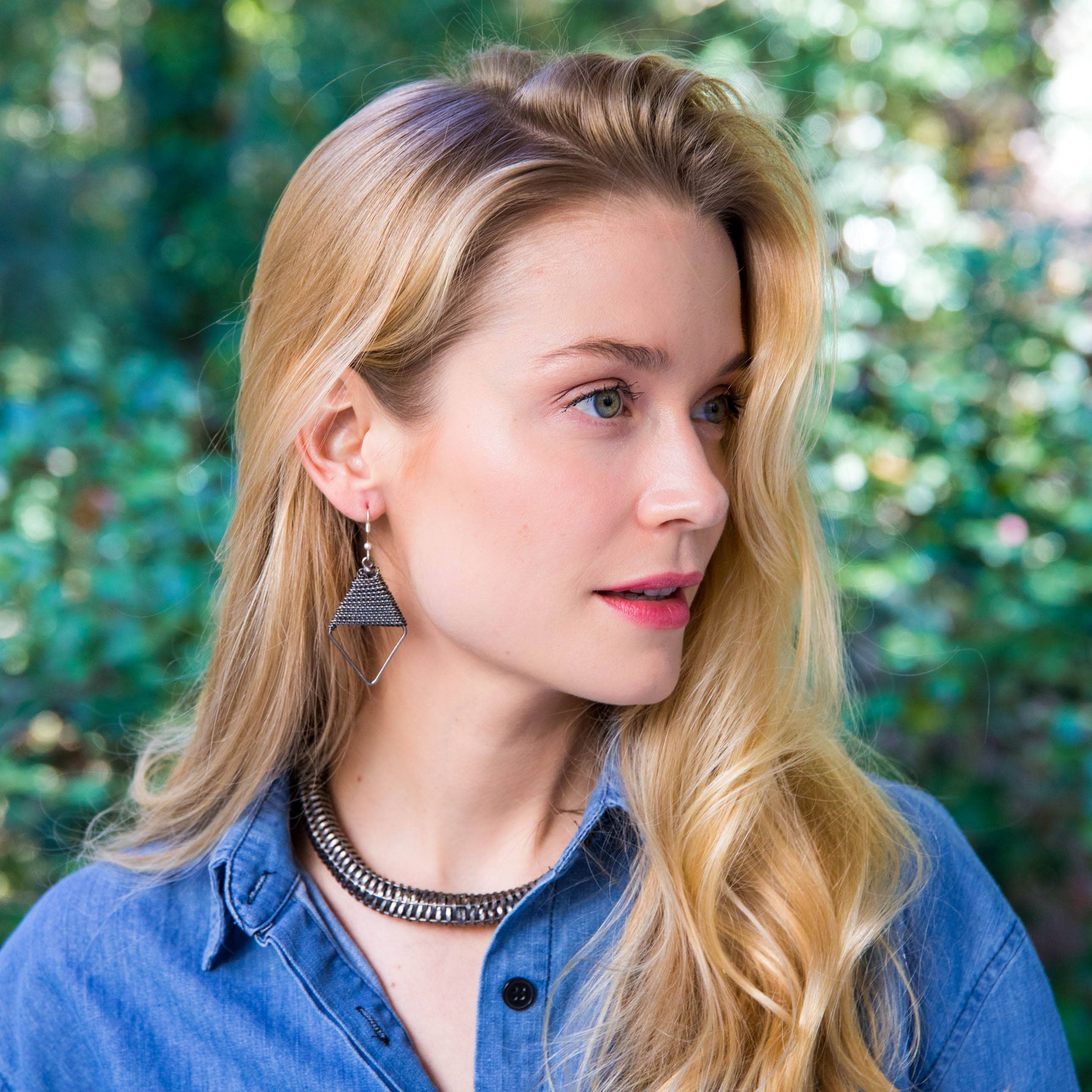 Basketweave Curve Choker Necklace