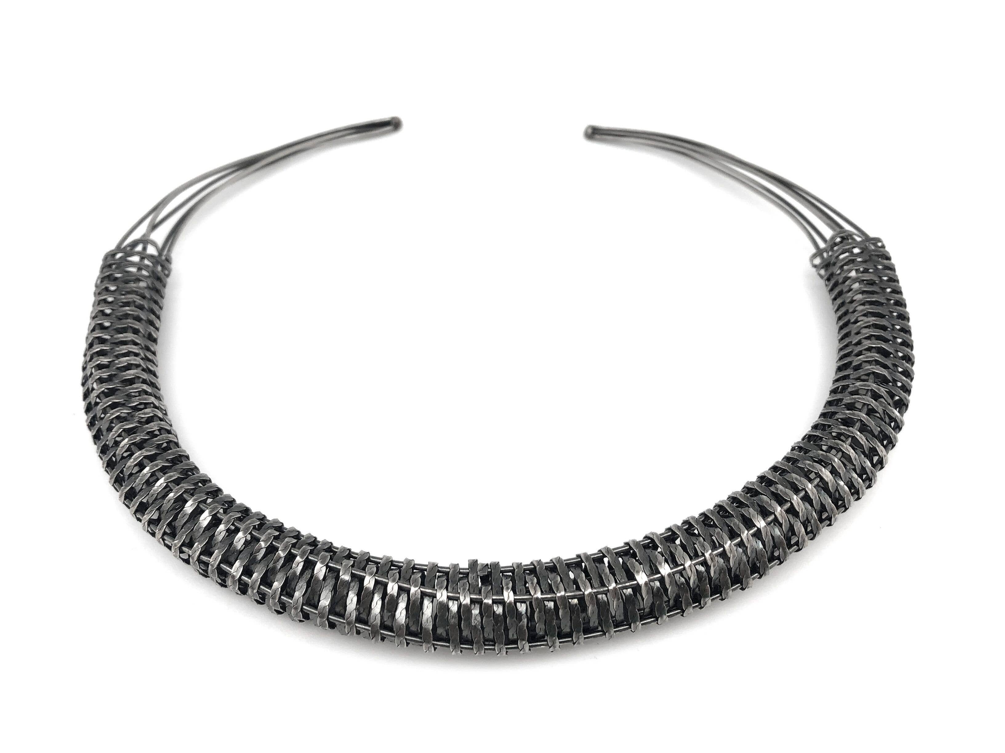 Basketweave Curve Choker Necklace