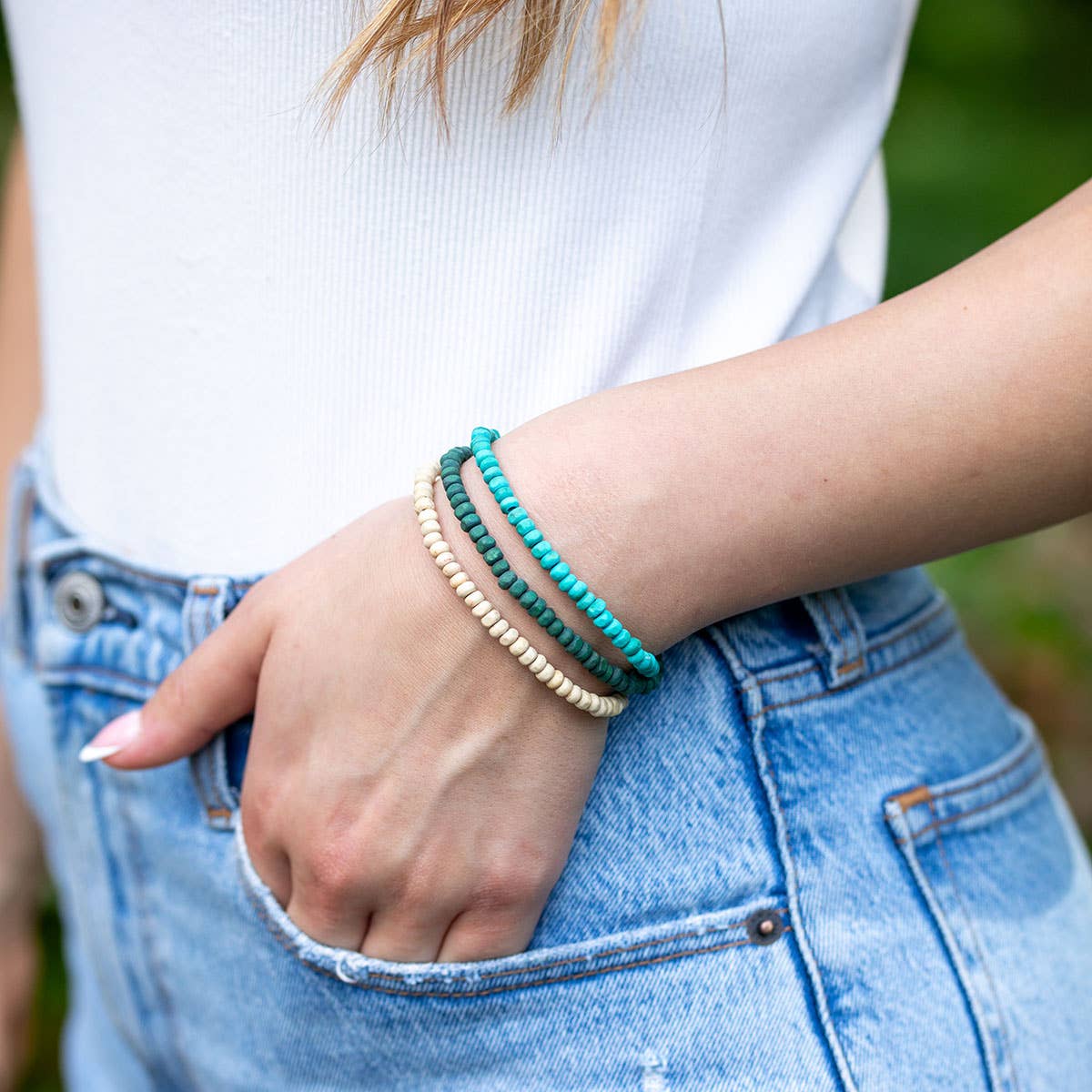 Prismatic Hues Stretch Bracelet - Turquoise, Green, White