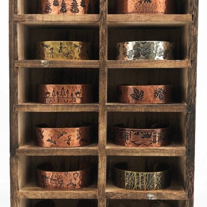 16 Compartment Vertical Display