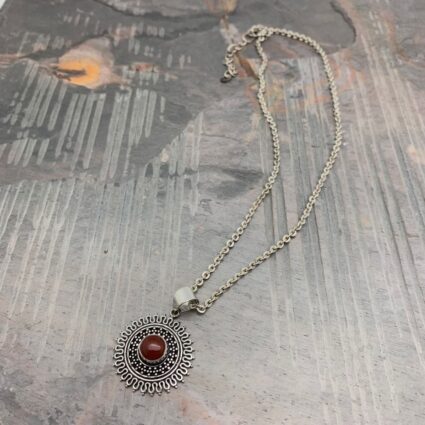 Tanvi Collection Necklace - Silver Circle with Garnet