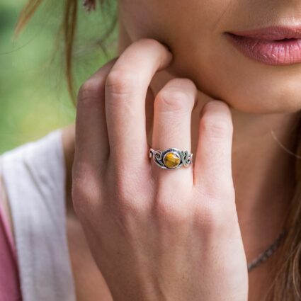 Tanvi Collection Ring - Silver with Tigerseye